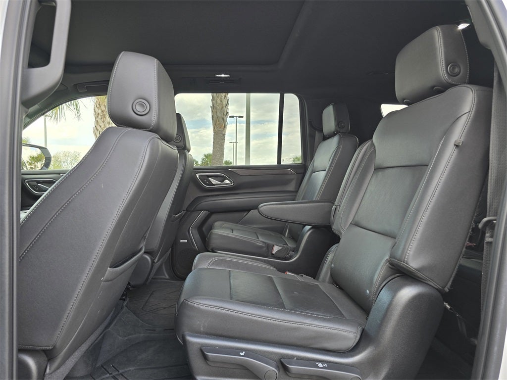 2022 Chevrolet Suburban LT