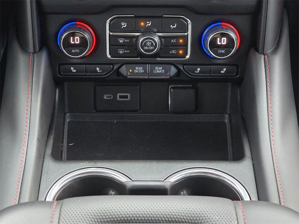 2022 Chevrolet Suburban RST