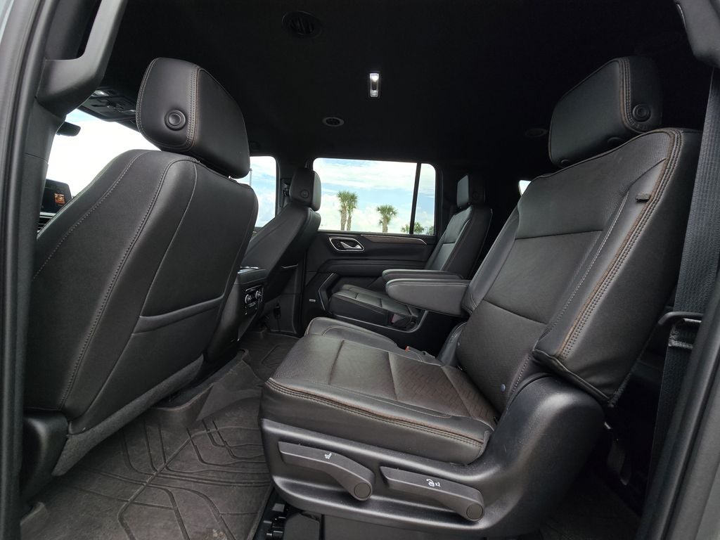 2022 Chevrolet Suburban High Country