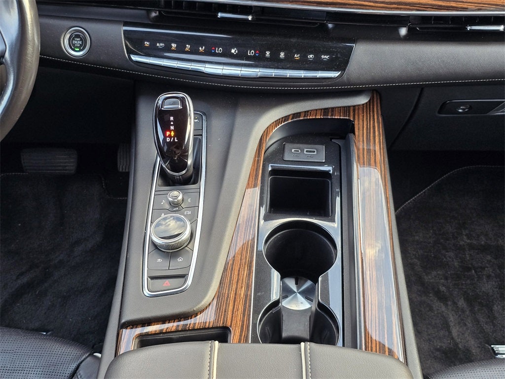 2022 Cadillac Escalade ESV Premium