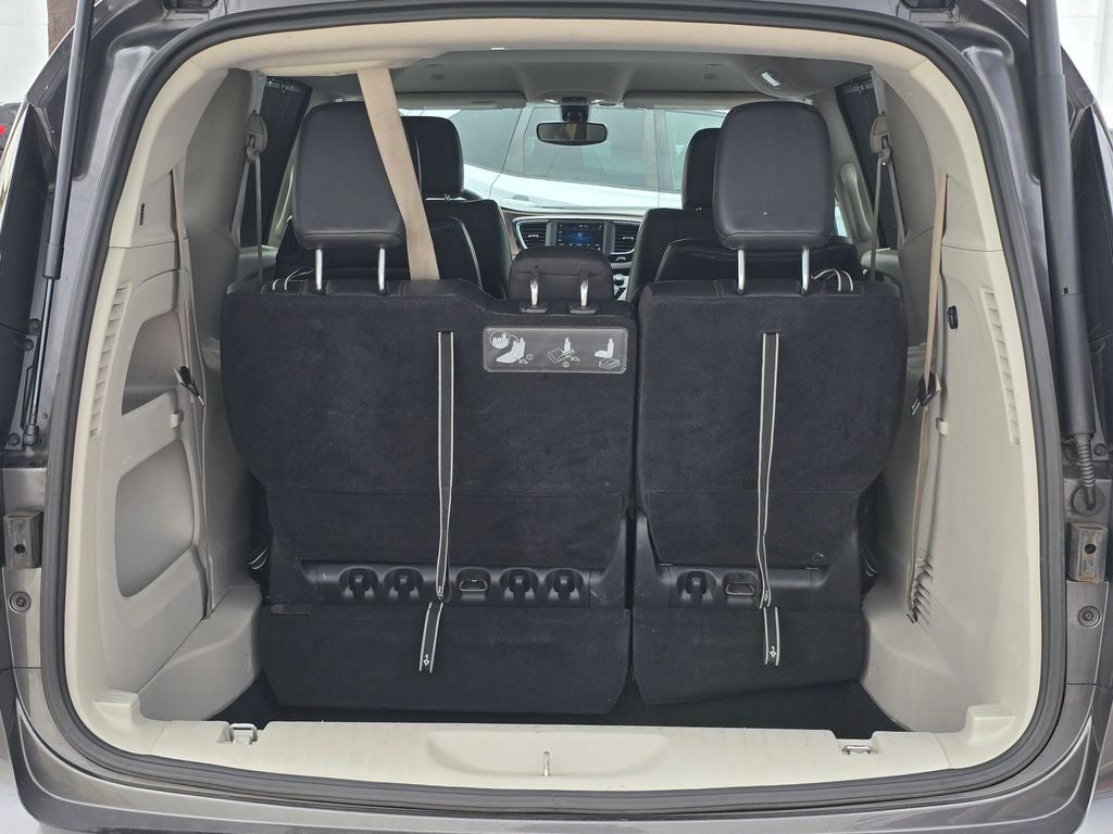 2019 Chrysler Pacifica Touring L