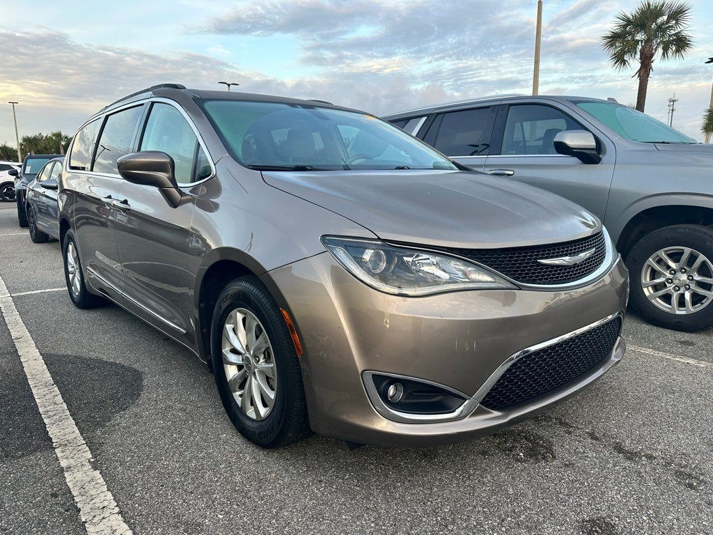 2017 Chrysler Pacifica Touring L