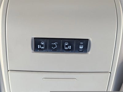 2015 Chrysler Town & Country Touring-L