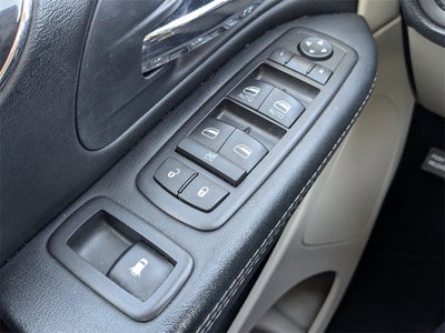 2015 Chrysler Town & Country Touring-L