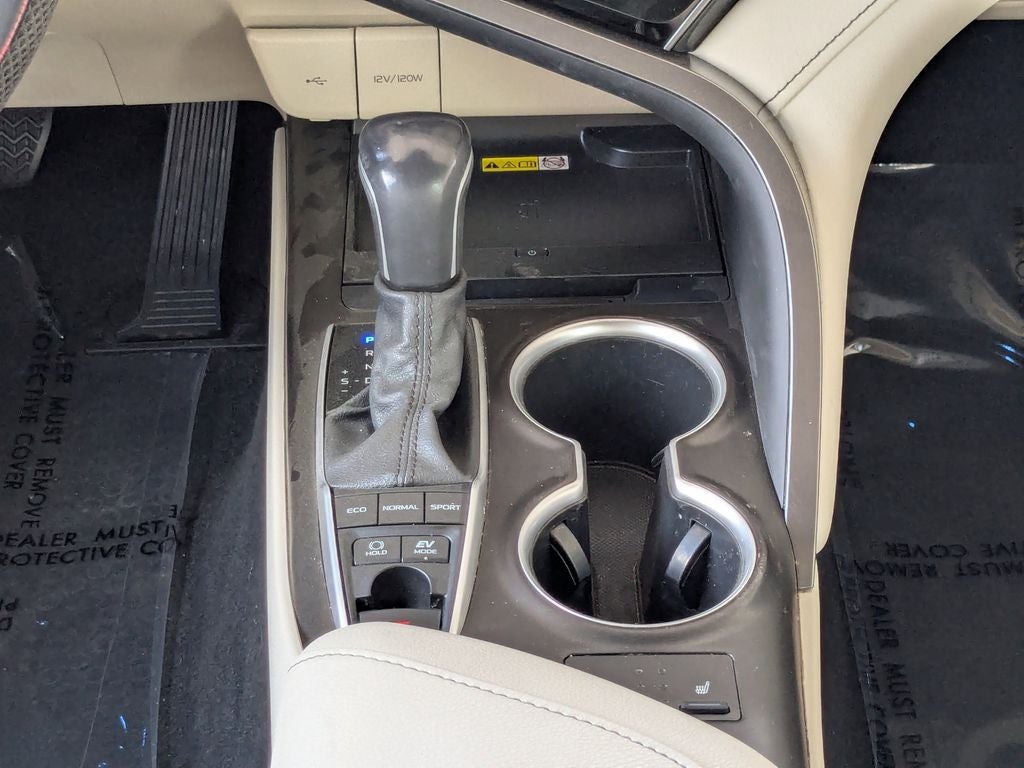 2022 Toyota Camry Hybrid XLE