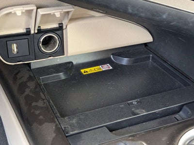 2022 Toyota Camry Hybrid XLE