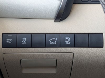 2022 Toyota Camry Hybrid XLE