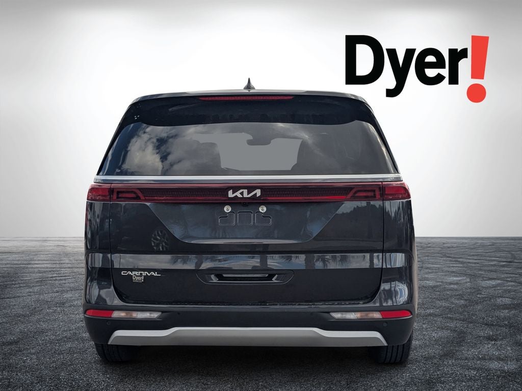 2024 Kia Carnival LX