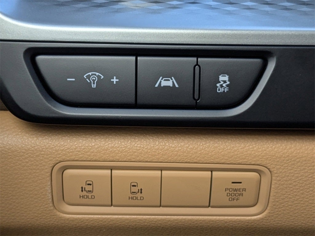 2024 Kia Carnival LX