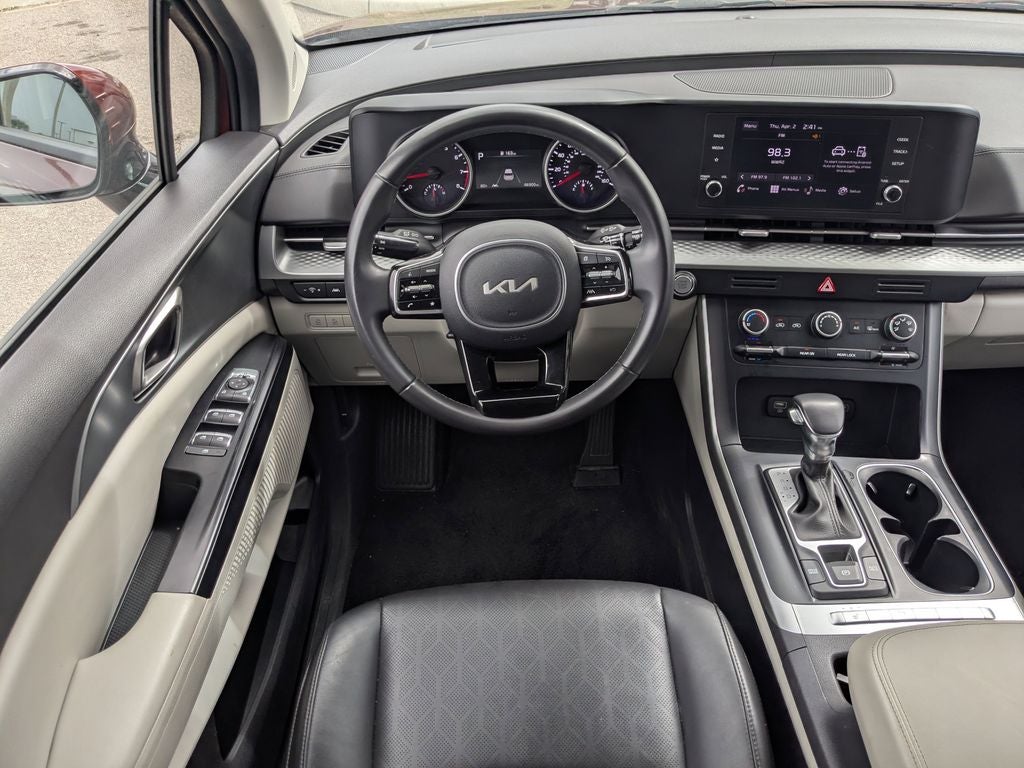 2024 Kia Carnival LX
