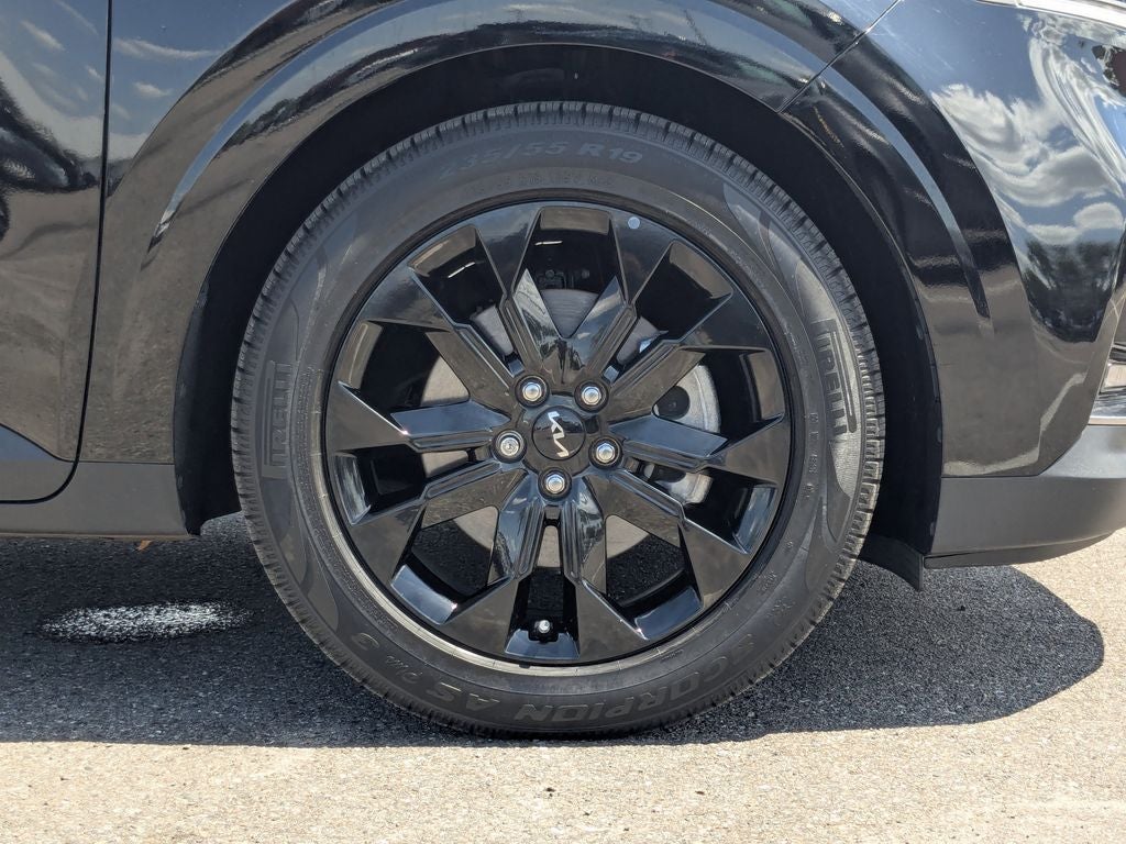 2024 Kia Carnival SX