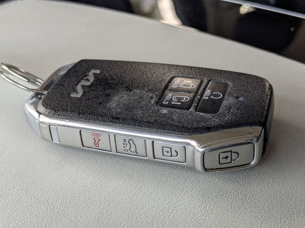 2024 Kia Carnival SX