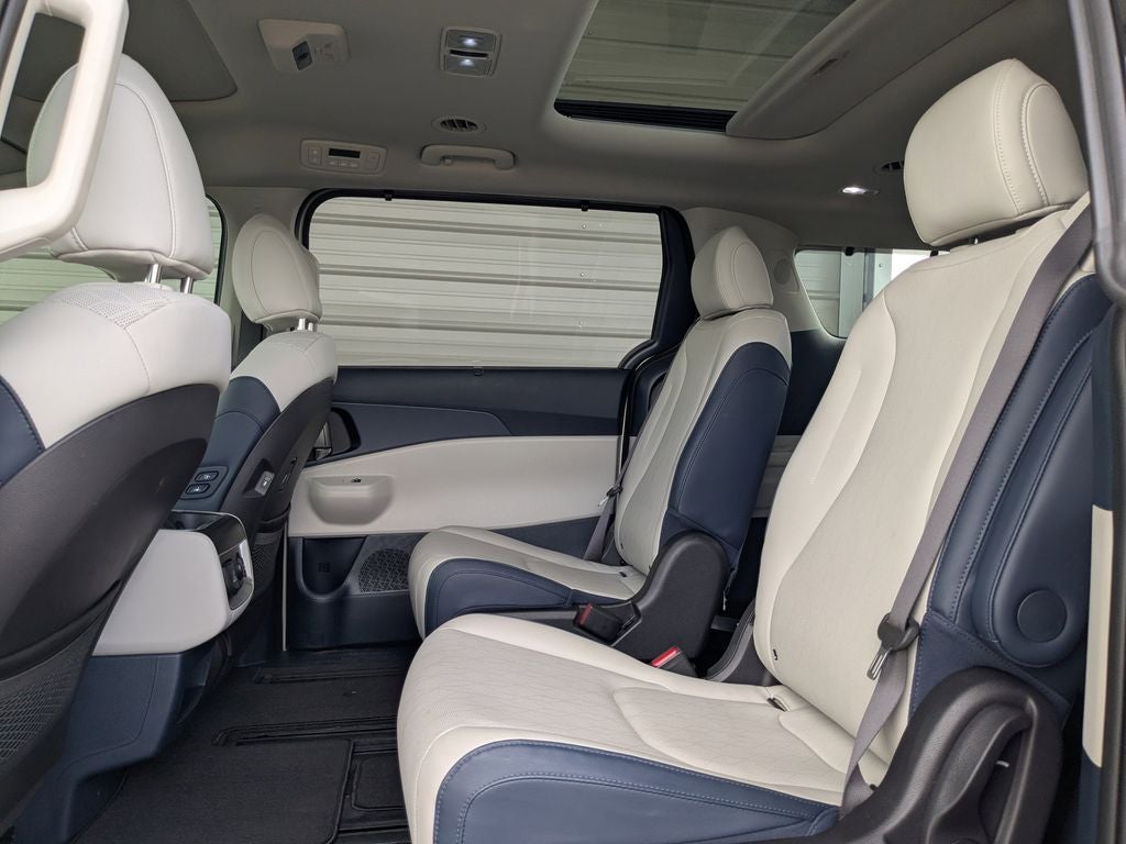 2025 Kia Carnival Hybrid SX