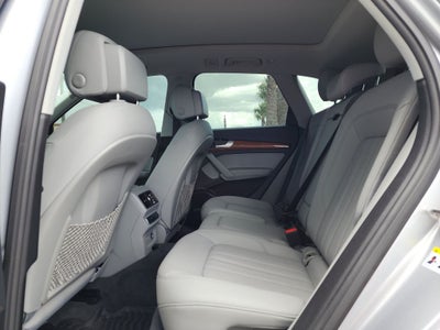 2022 Audi Q5 45 S line Premium quattro