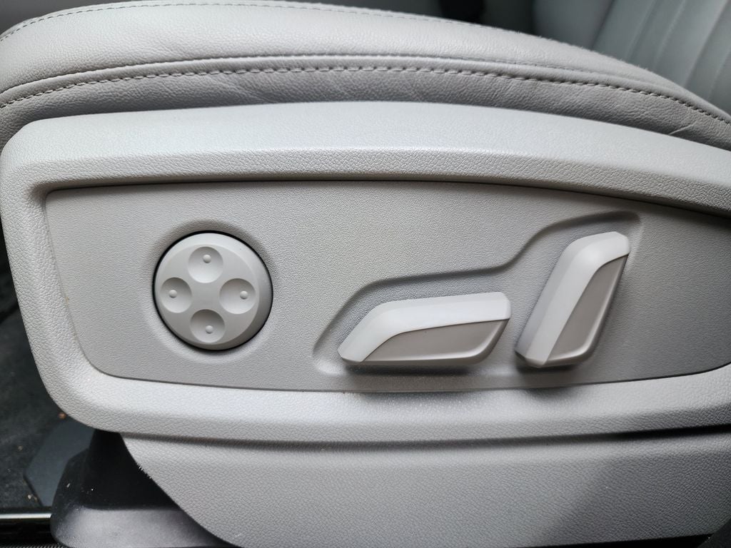 2022 Audi Q5 45 S line Premium quattro