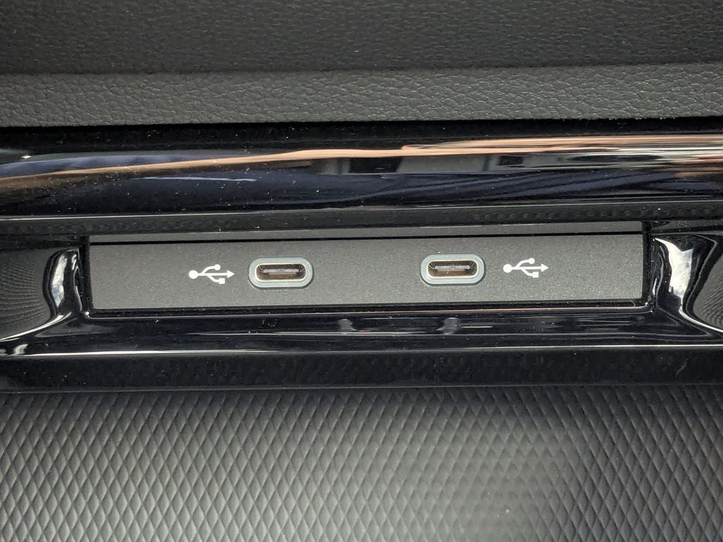 2023 Volkswagen Golf R 2.0T