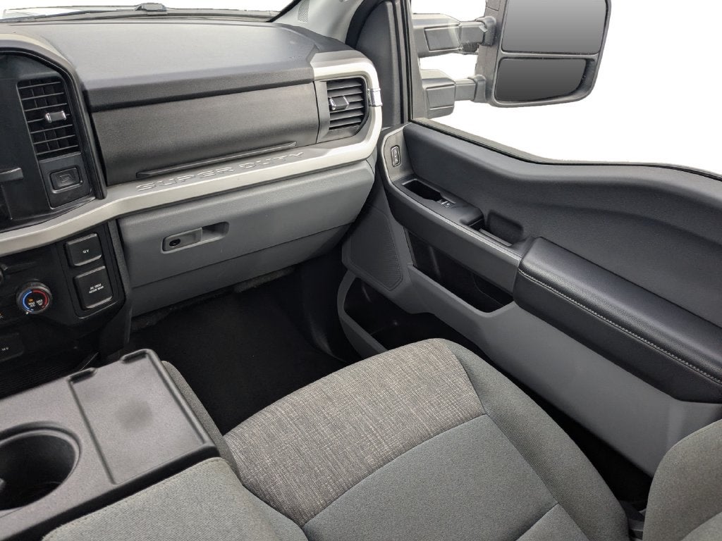 2025 Ford F-350SD XLT DRW
