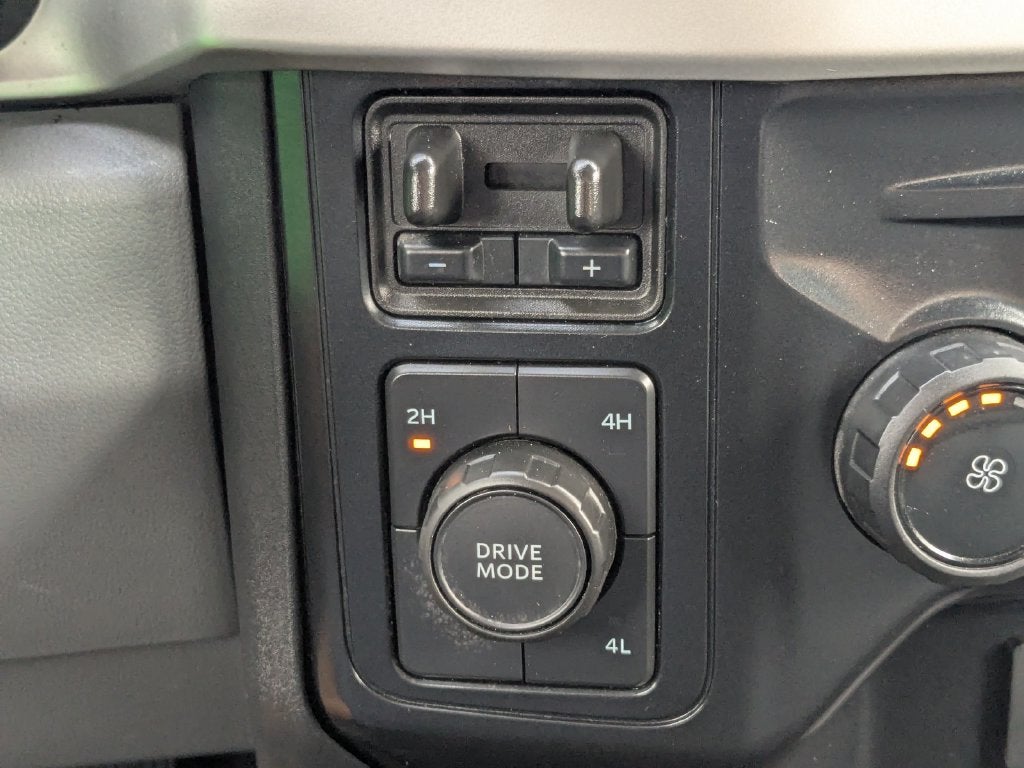 2025 Ford F-350SD XLT DRW