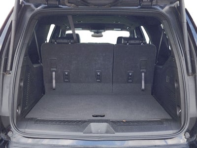 2025 Chevrolet Suburban LT