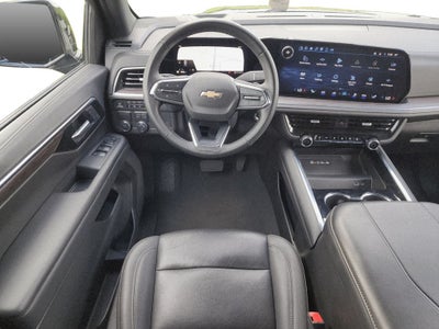 2025 Chevrolet Suburban LT