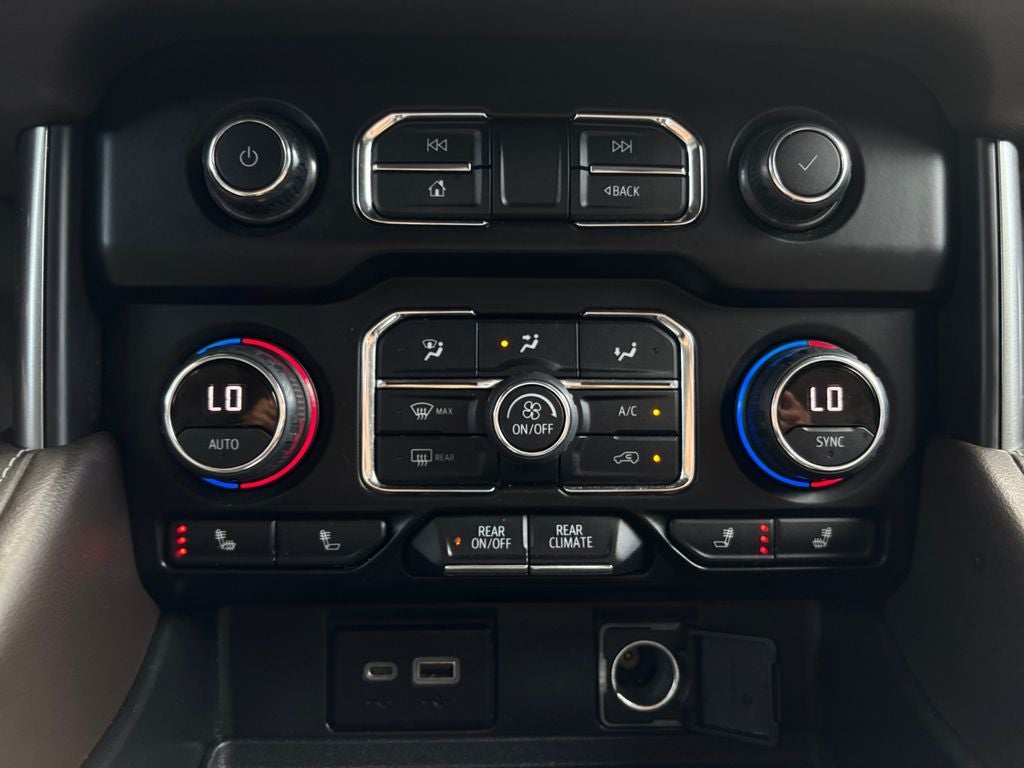 2021 Chevrolet Suburban LT