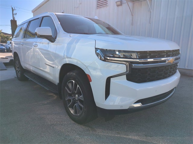 2023 Chevrolet Suburban LS