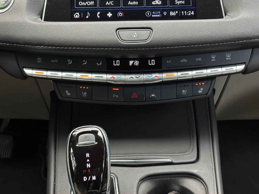 2023 Cadillac XT4 Premium Luxury