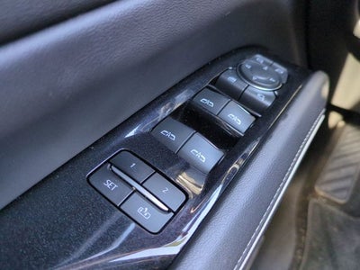 2022 Cadillac Escalade ESV Premium