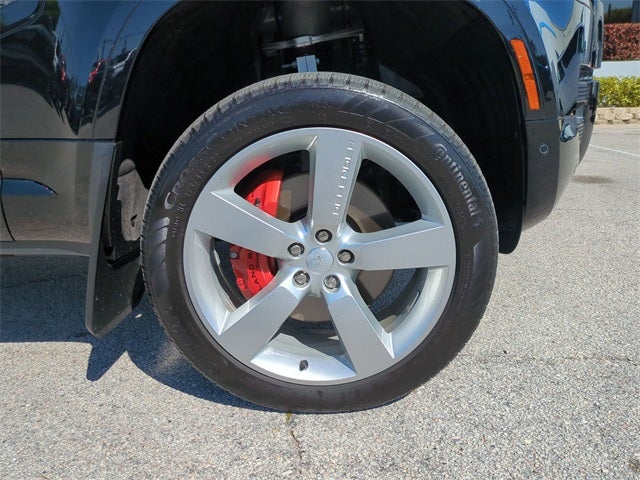 2025 Land Rover Defender 110 X